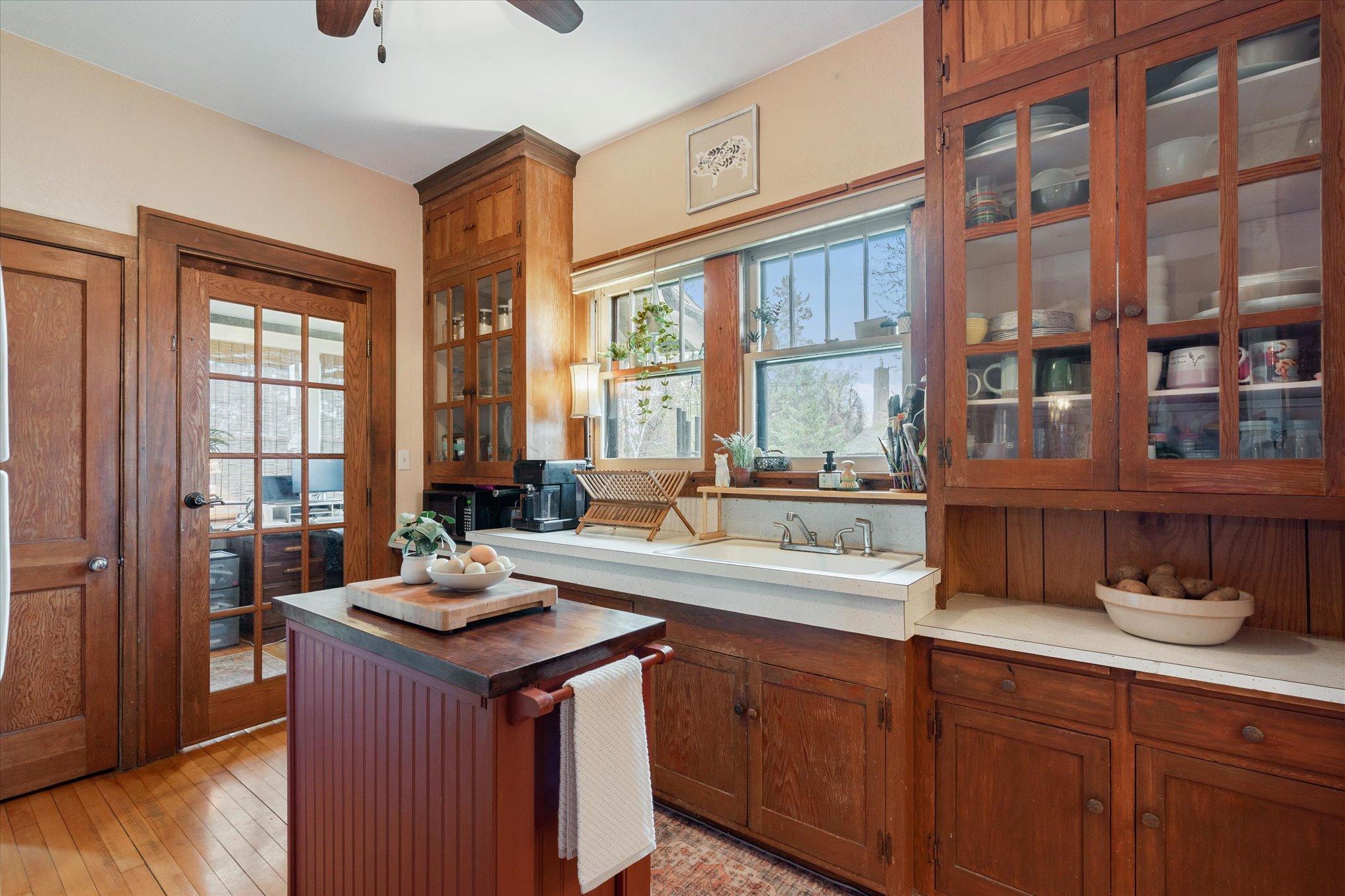420 N 10th Street