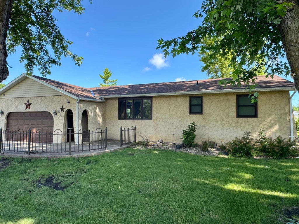 Photo of 126 S 1st Street, Bird Island, MN 55310 (MLS # 7108054)