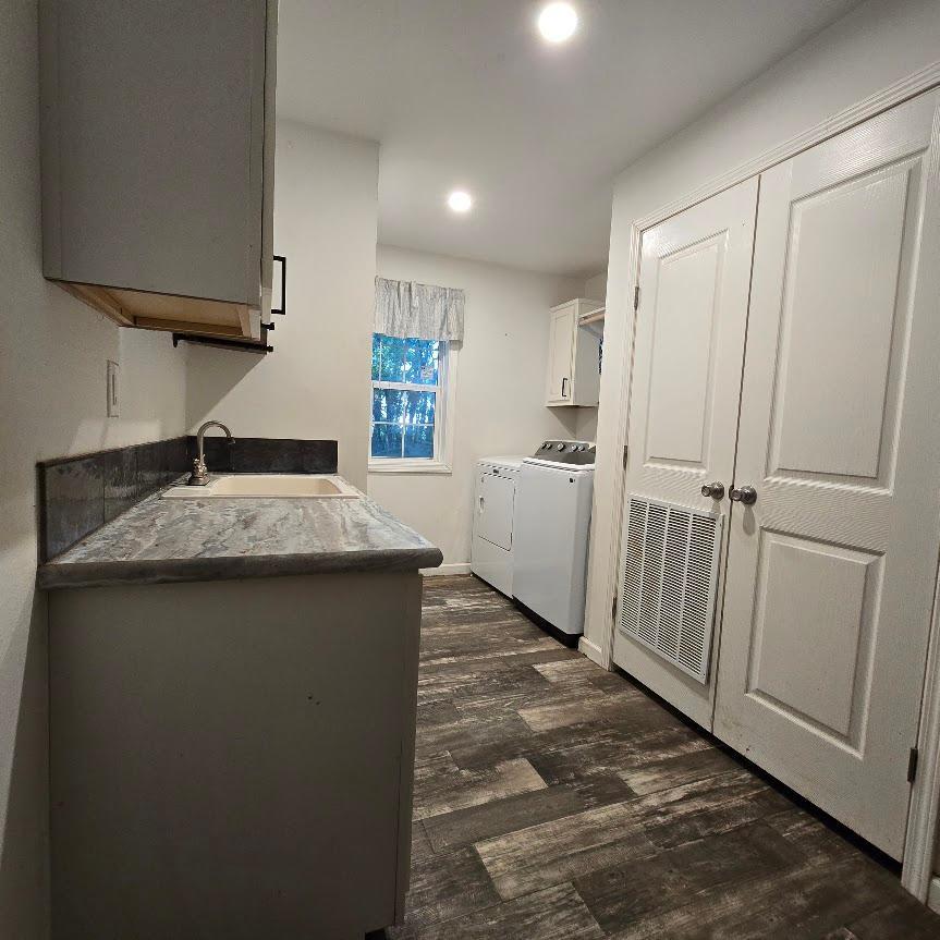 290 160th Street - Photo 4