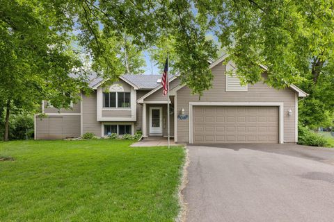 4049 Stockdale Drive Vadnais Heights MN 55127