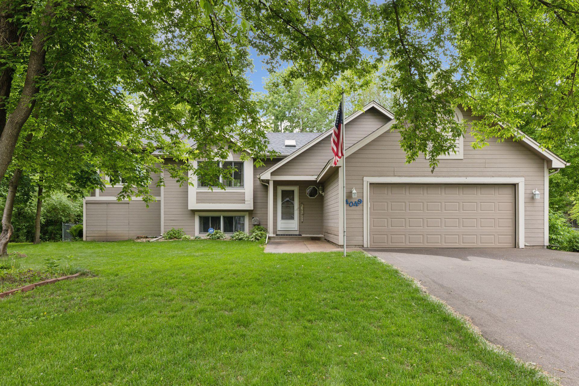 4049 Stockdale Drive