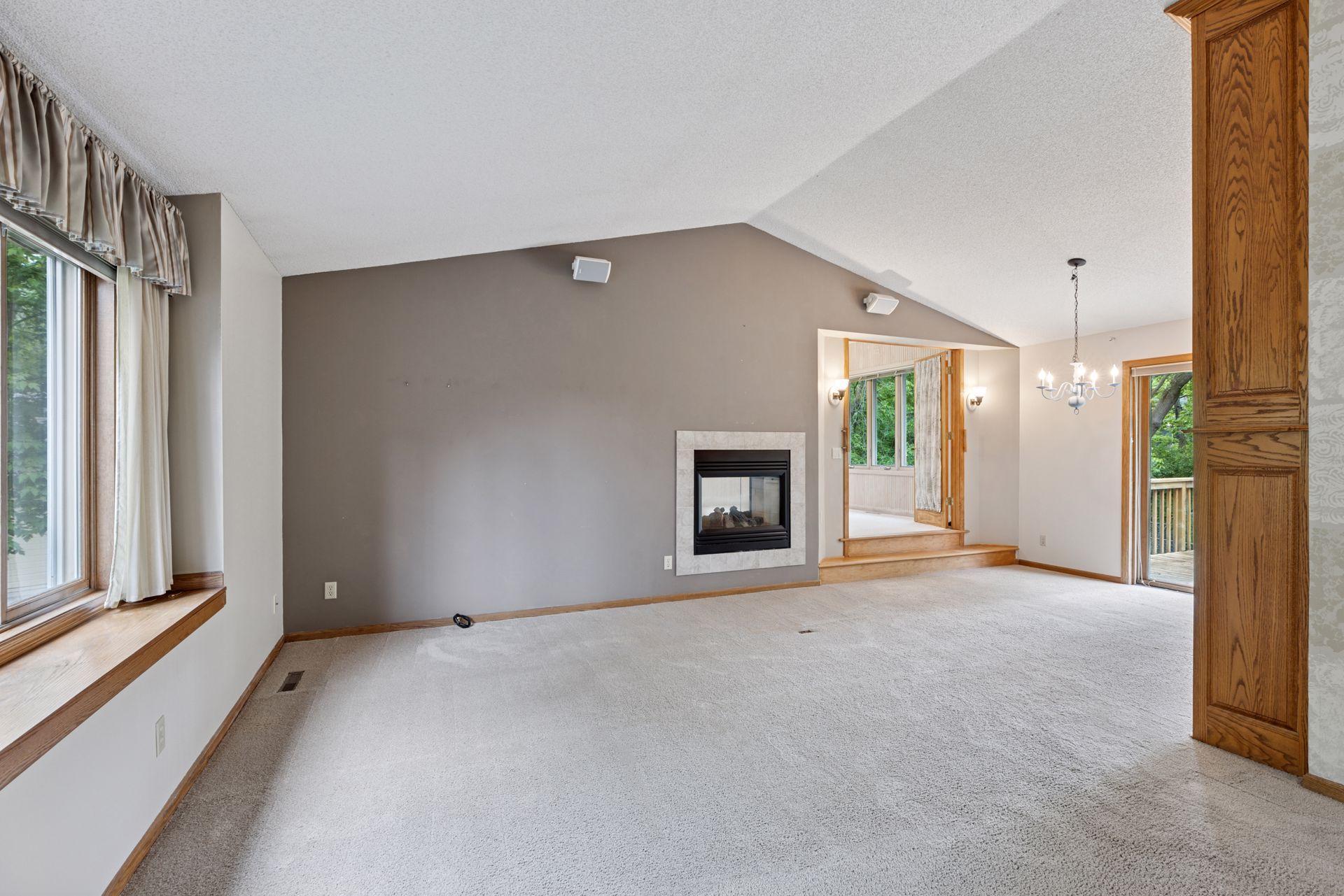 4049 Stockdale Drive