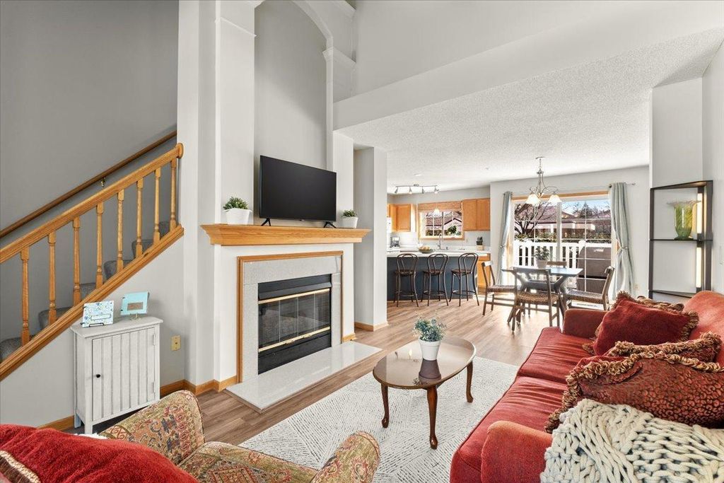 Photo of 929 Old Steine Circle, New Brighton, MN 55112 (MLS # 7028653)