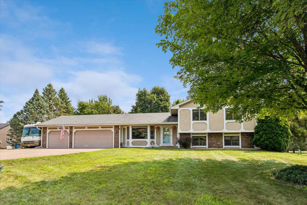 Photo of 12313 Europa Avenue N, White Bear Lake, MN 55110 (MLS # 7126826)