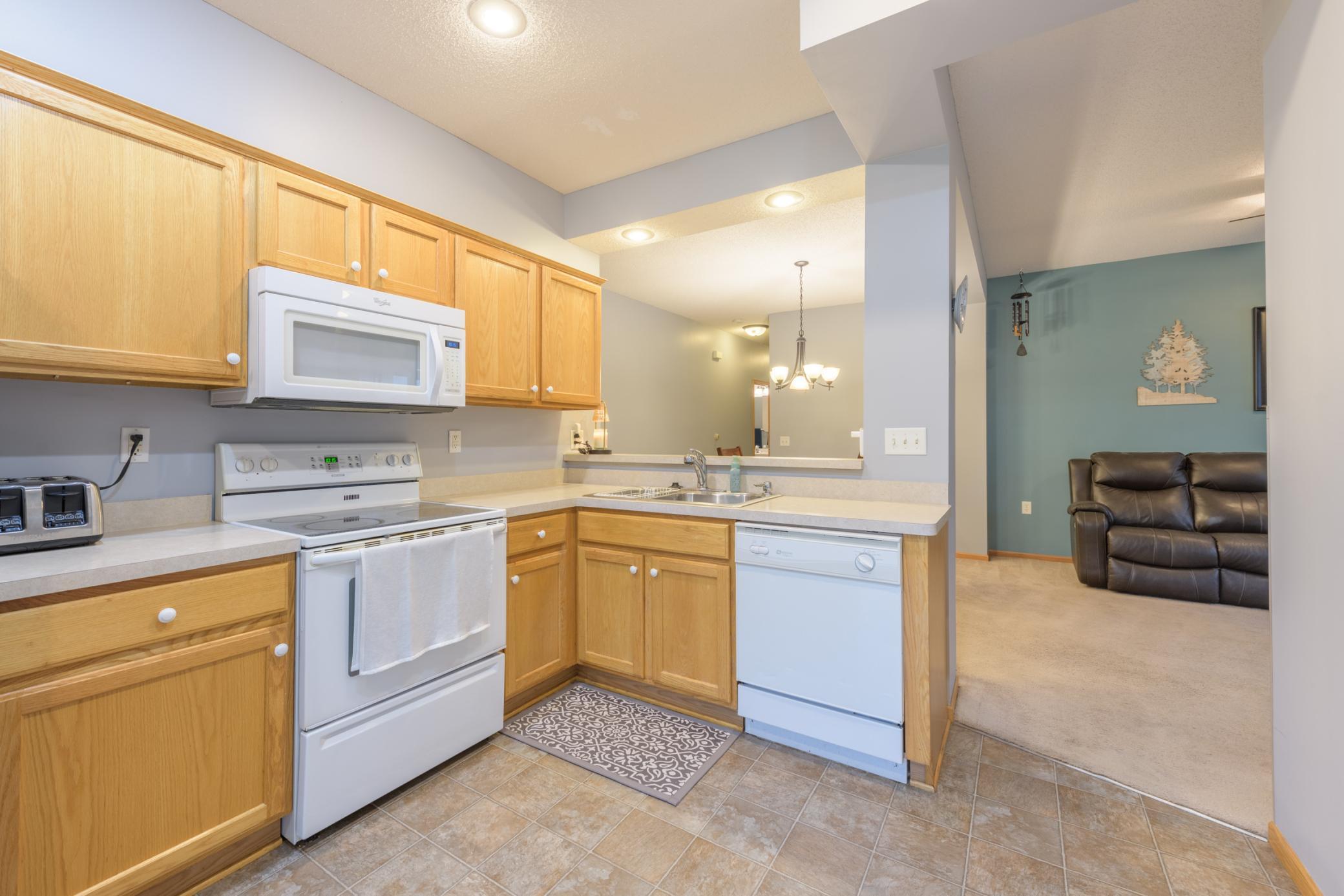 353 Hayes Drive 14