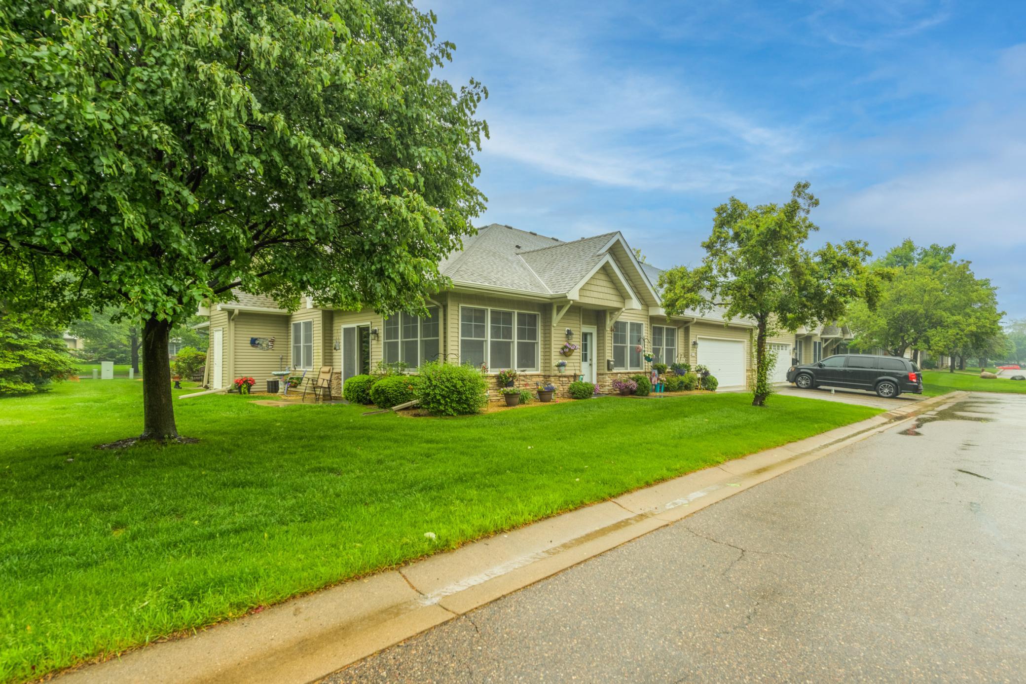 353 Hayes Drive 14