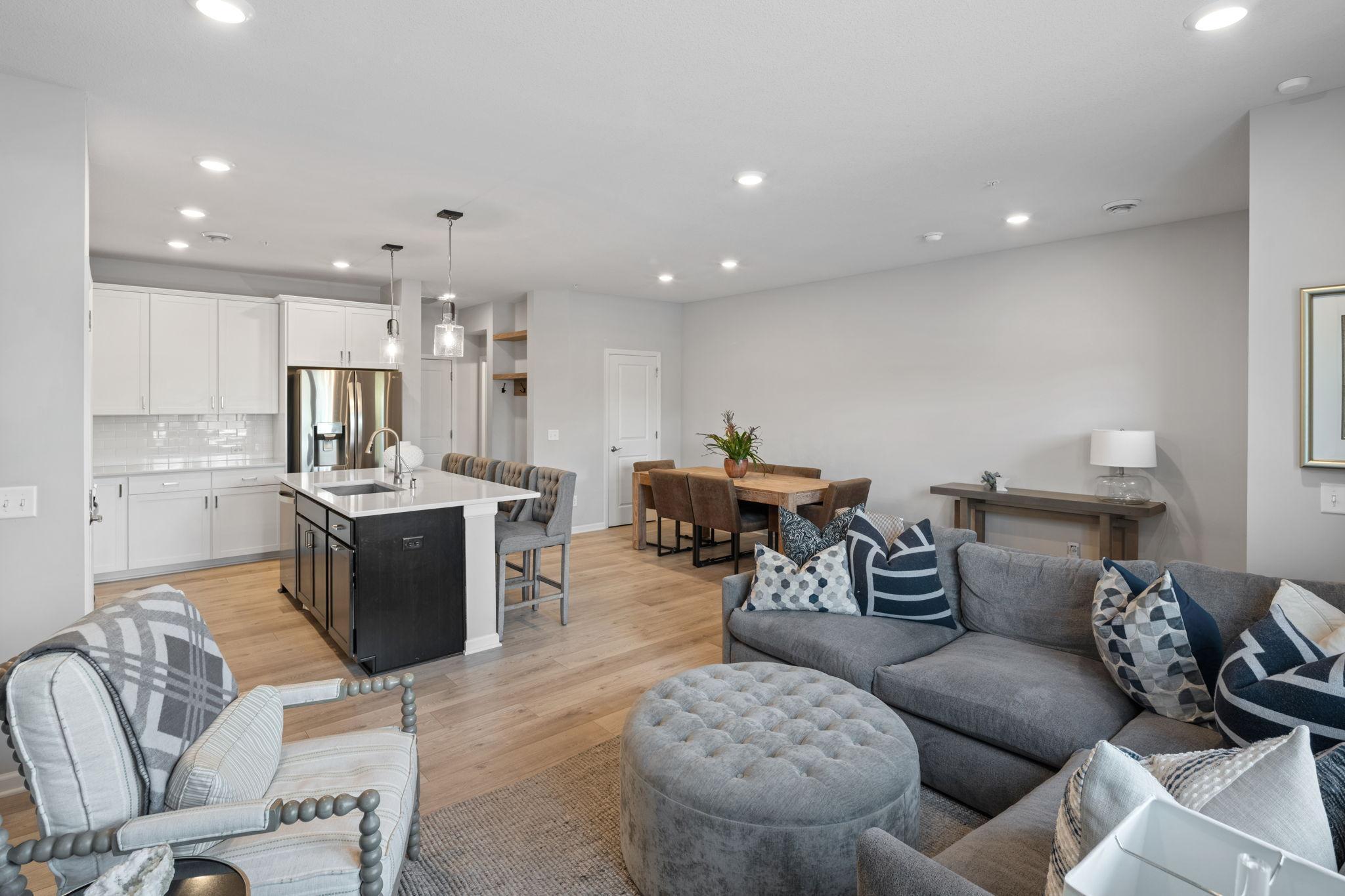 2422 N Blossom Circle