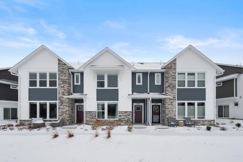 2422 N Blossom Circle Orono MN 55356