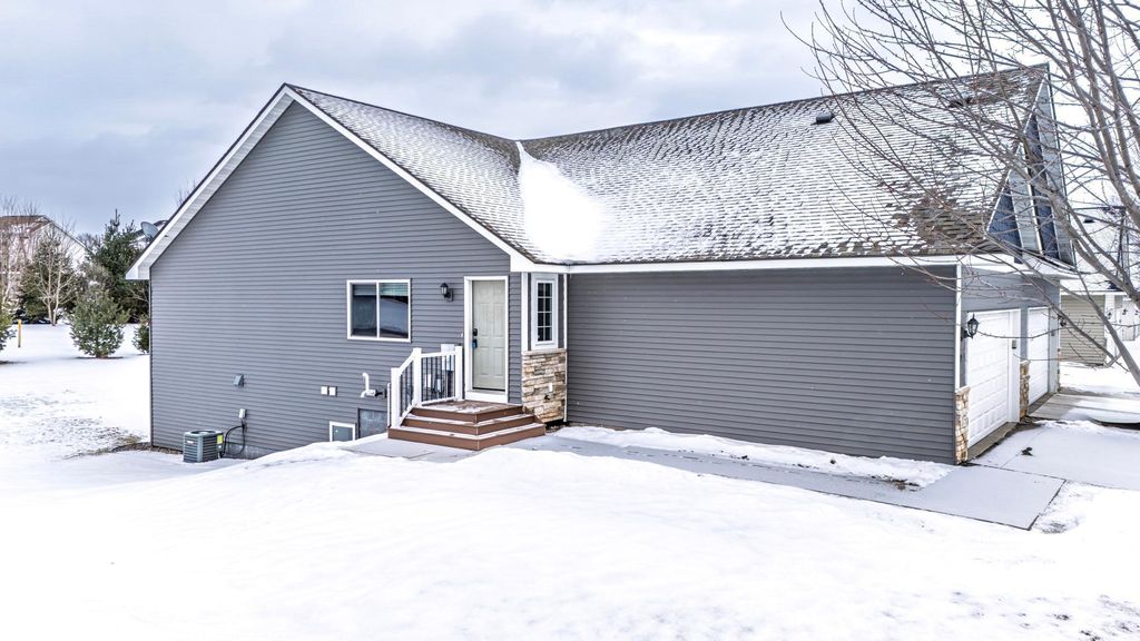 Photo of 10751 Knollwood Lane, Woodbury, MN 55129 (MLS # 7015332)