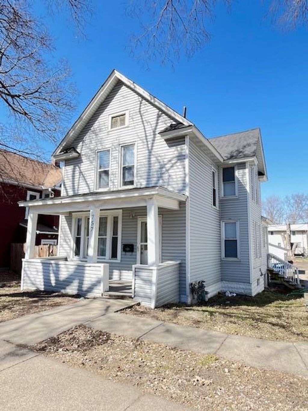 Photo of 757 Minnehaha Avenue W, Saint Paul, MN 55104 (MLS # 7074921)