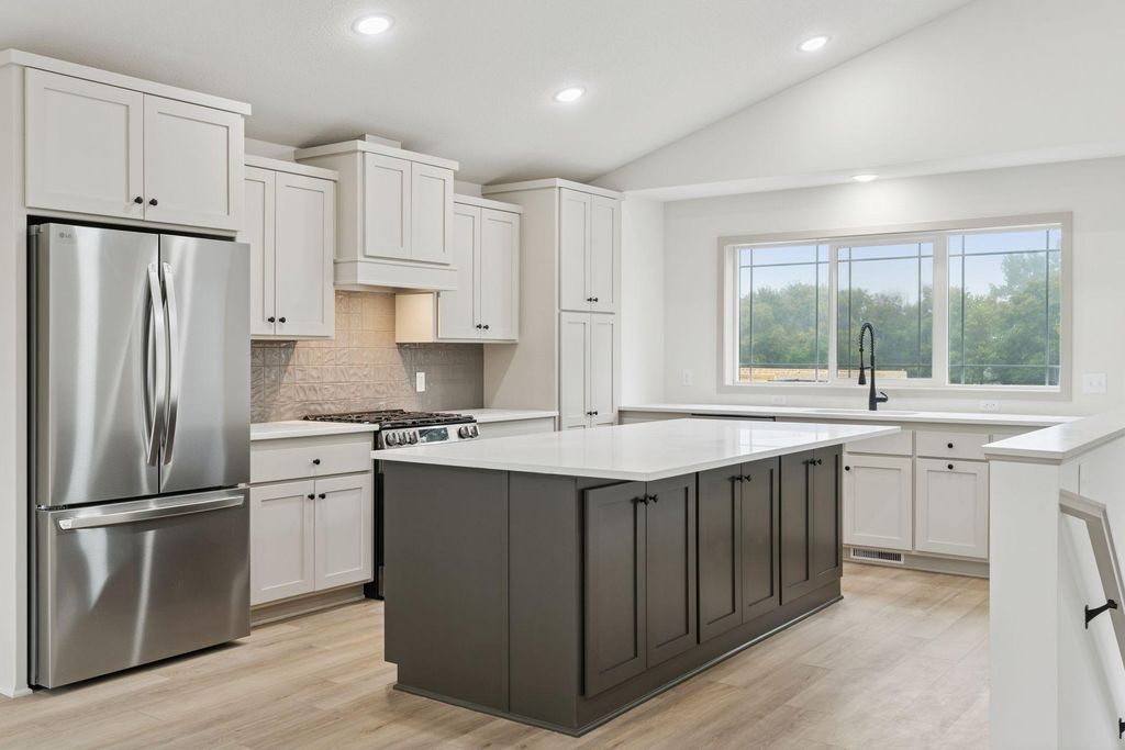 Photo of 21423 Cottonwood Street NW, Oak Grove, MN 55448 (MLS # 7007613)