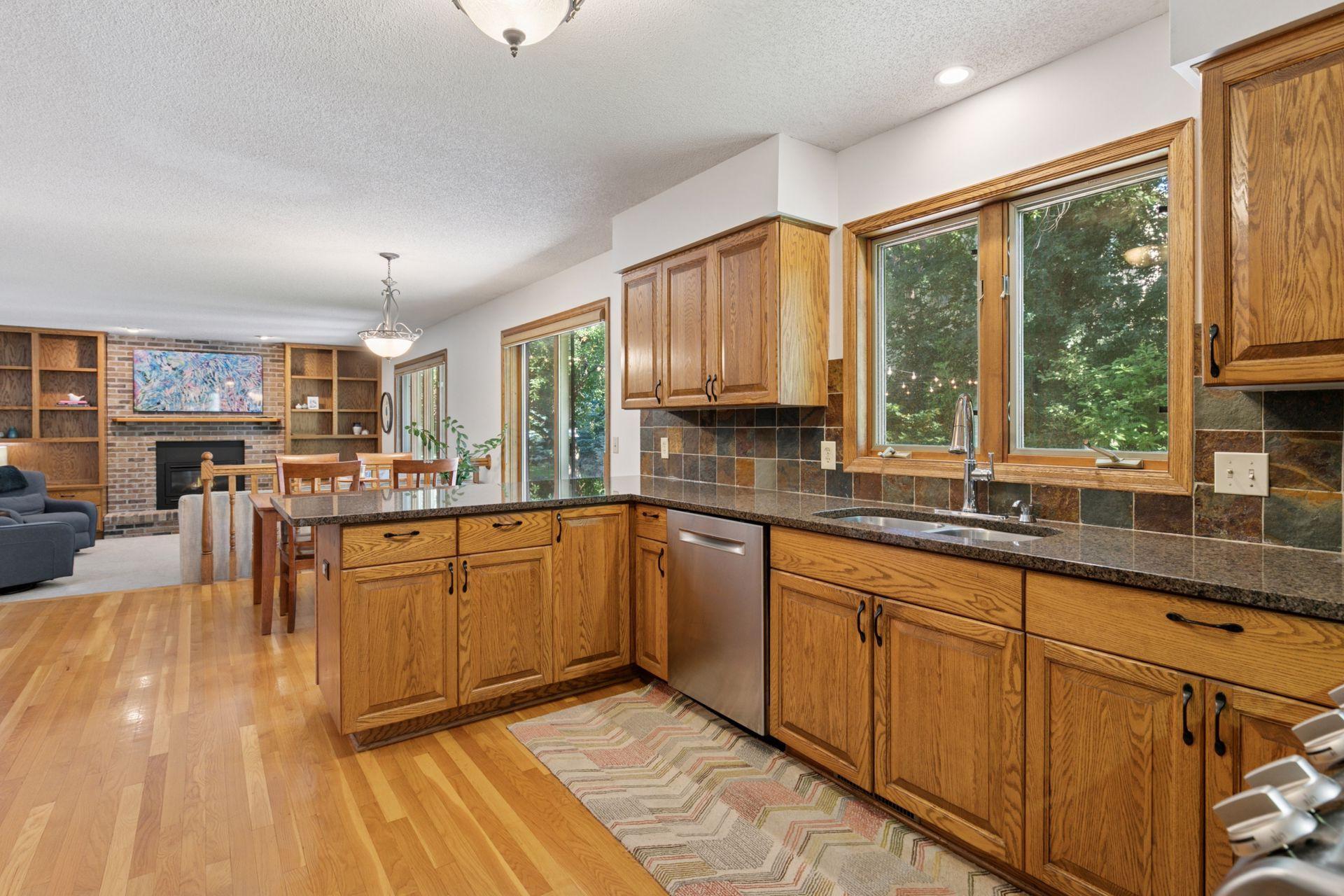 212 Geneva Boulevard