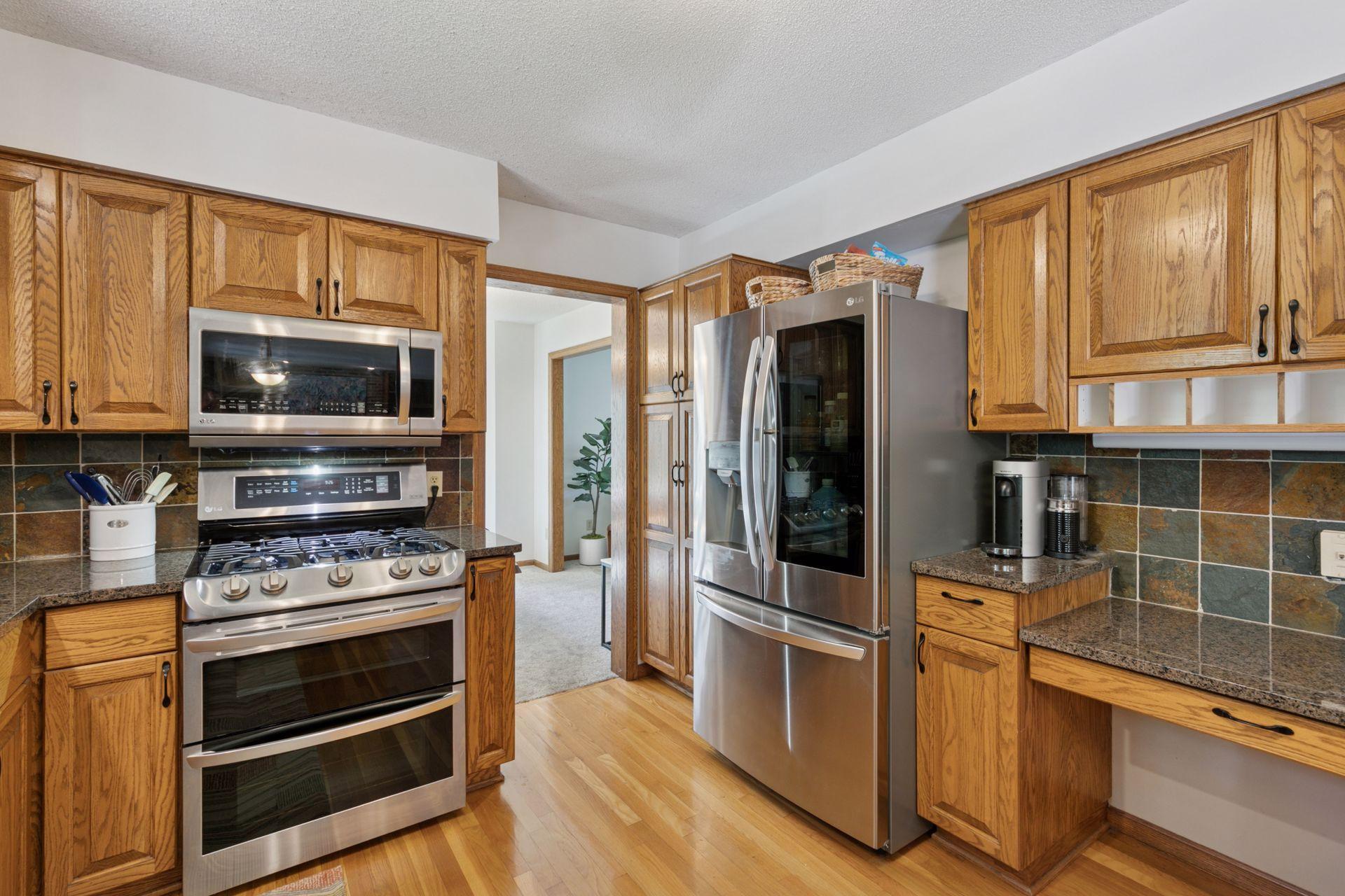 212 Geneva Boulevard