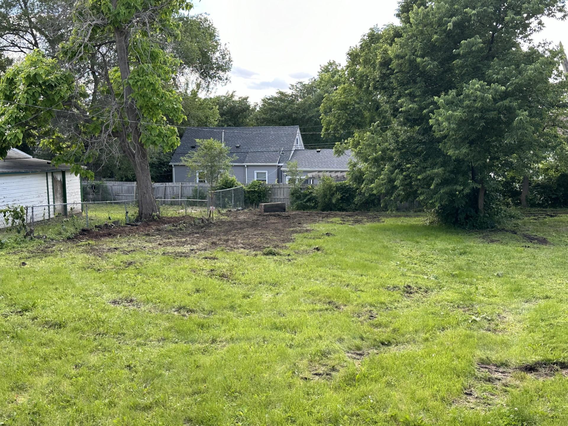 713 Russell Avenue N