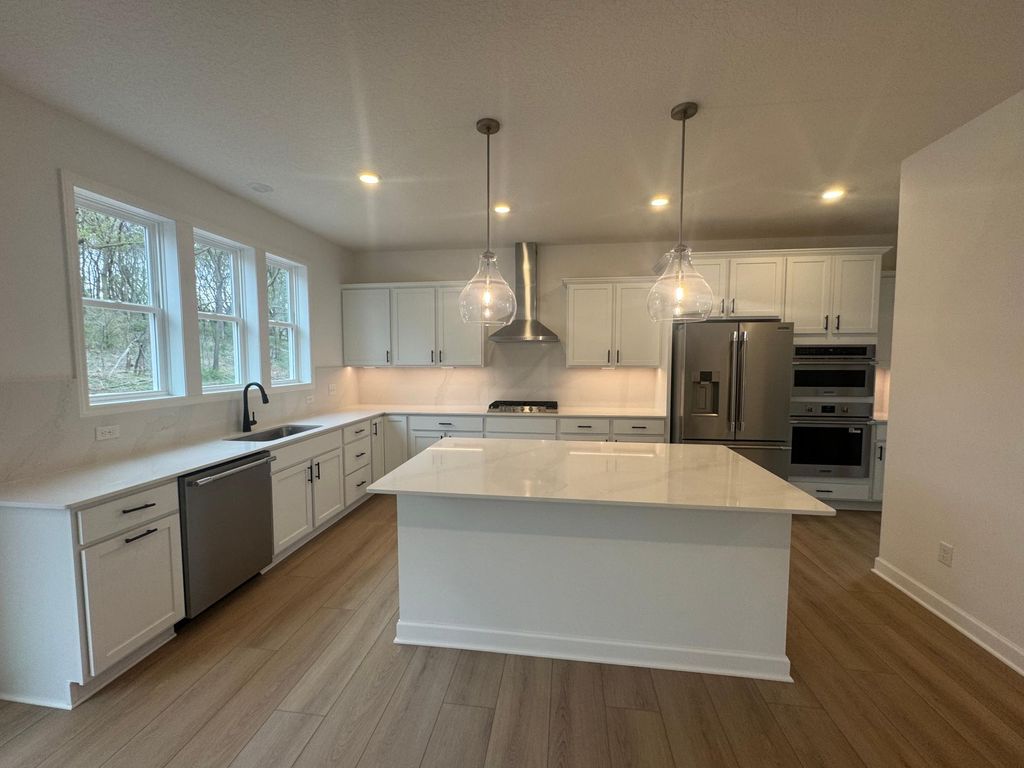 Photo of 2660 Aspen Drive, Shakopee, MN 55379 (MLS # 7068315)