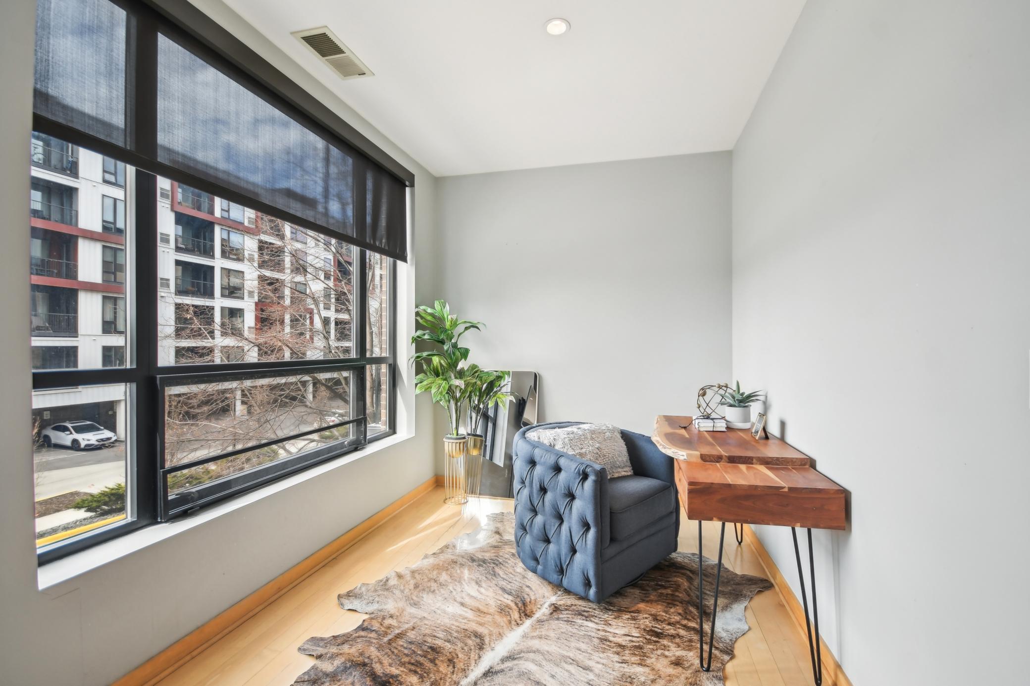 3104 W Lake Street 202