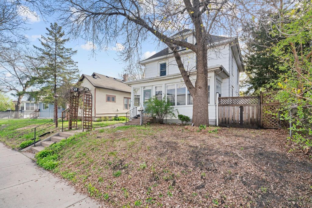 Photo of 343 Garfield Street NE, Minneapolis, MN 55413 (MLS # 7027428)