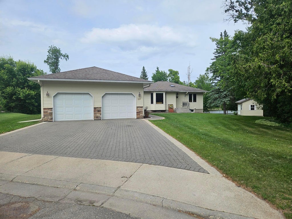 Photo of 1217 Taft Street E, Thief River Falls, MN 56701 (MLS # 7148763)