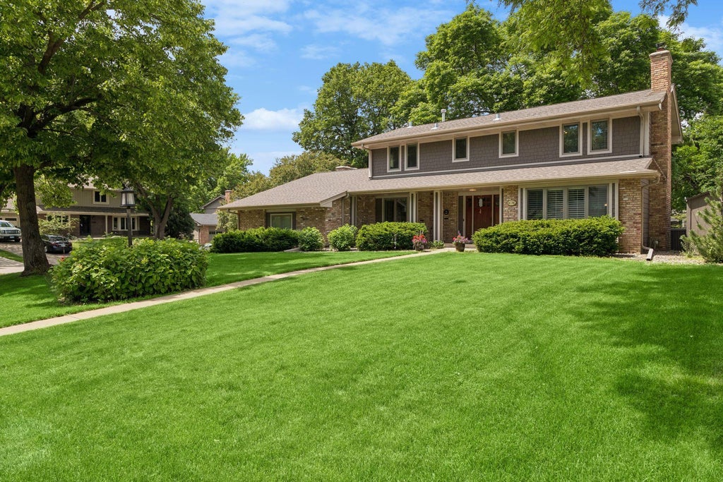 Photo of 6016 Olinger Circle, Edina, MN 55436 (MLS # 7085339)