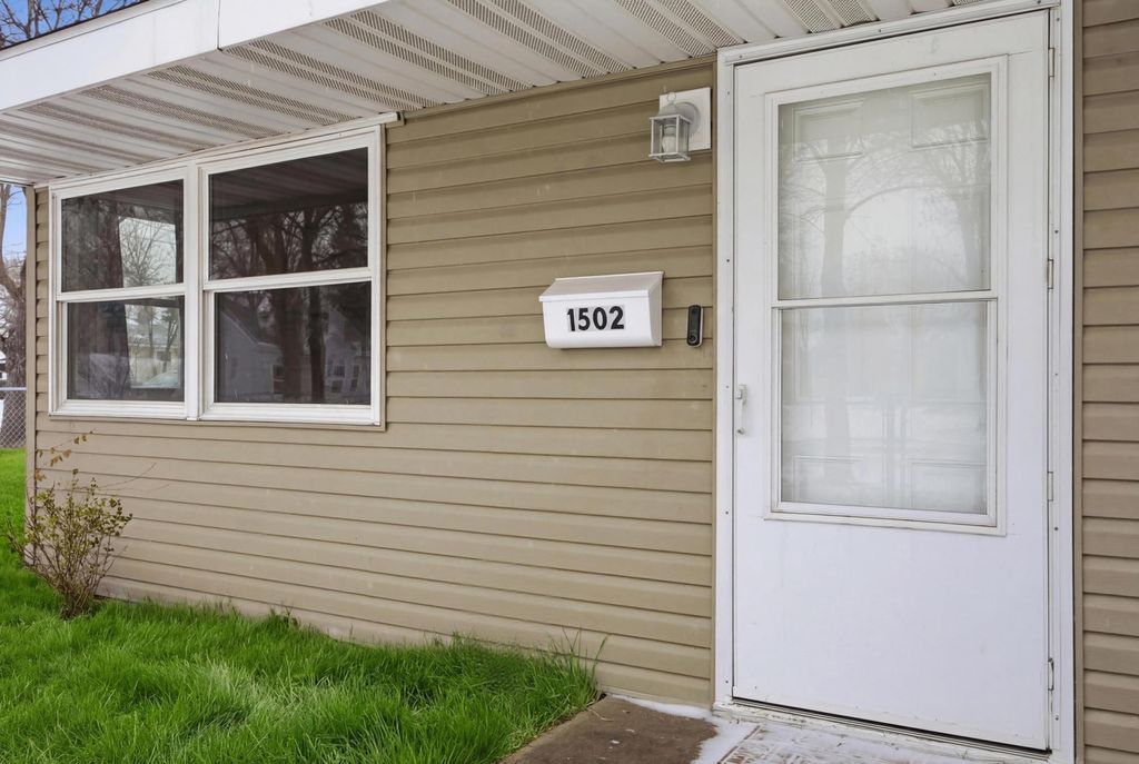 Photo of 1502 5th Avenue N, Moorhead, MN 56560 (MLS # 7038050)