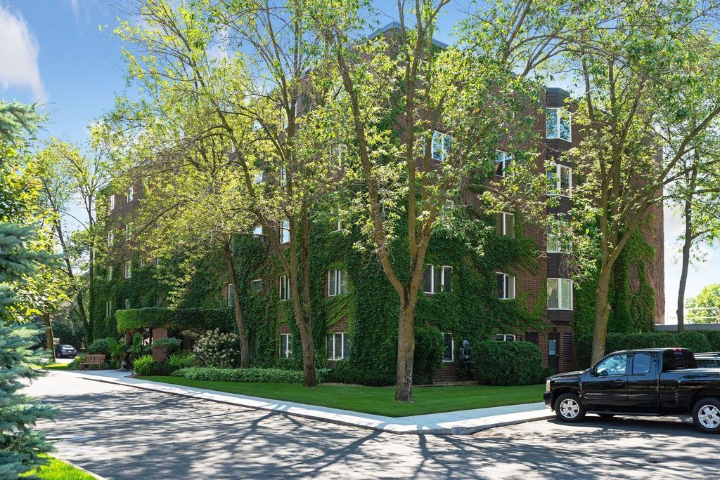 Photo of 540 Indian Mound Street #1A, Wayzata, MN 55391 (MLS # 7047326)