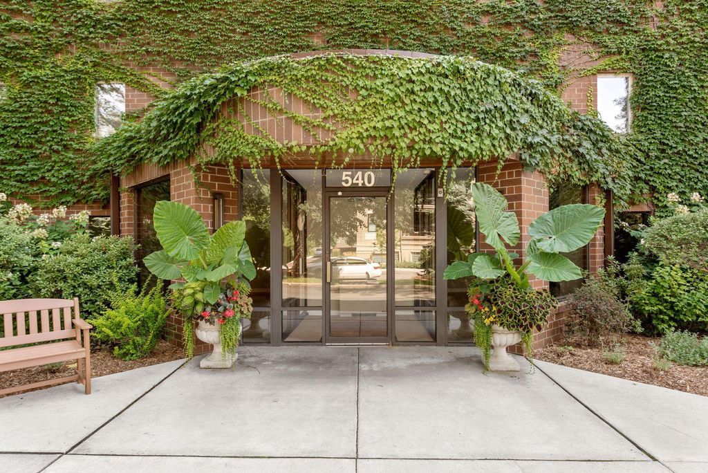 Photo of 540 Indian Mound Street #1A, Wayzata, MN 55391 (MLS # 7047326)