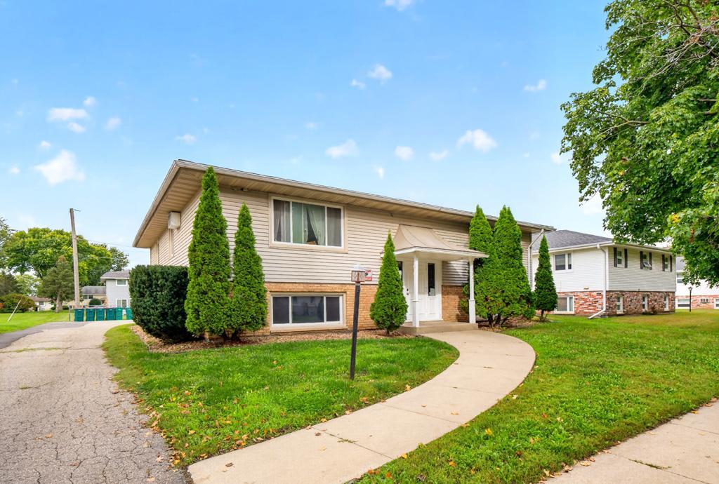 Photo of 1341 6th Avenue SE, Rochester, MN 55904 (MLS # 7158292)