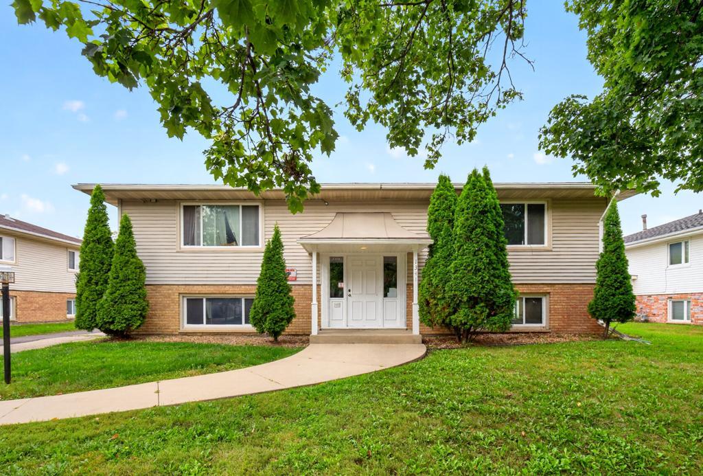 Photo of 1341 6th Avenue SE, Rochester, MN 55904 (MLS # 7158292)