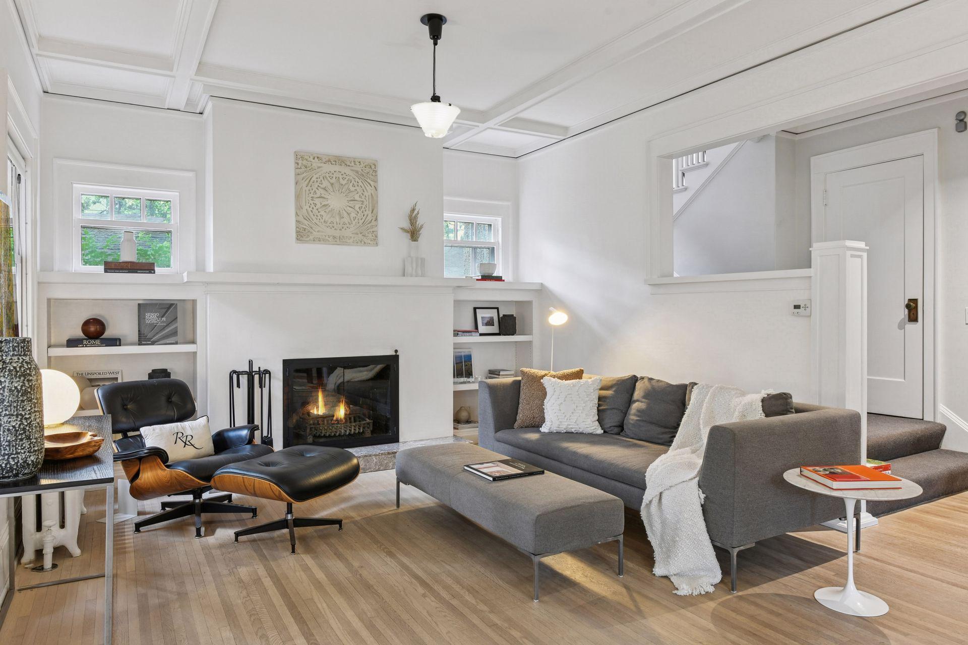 4626 Dupont Avenue S