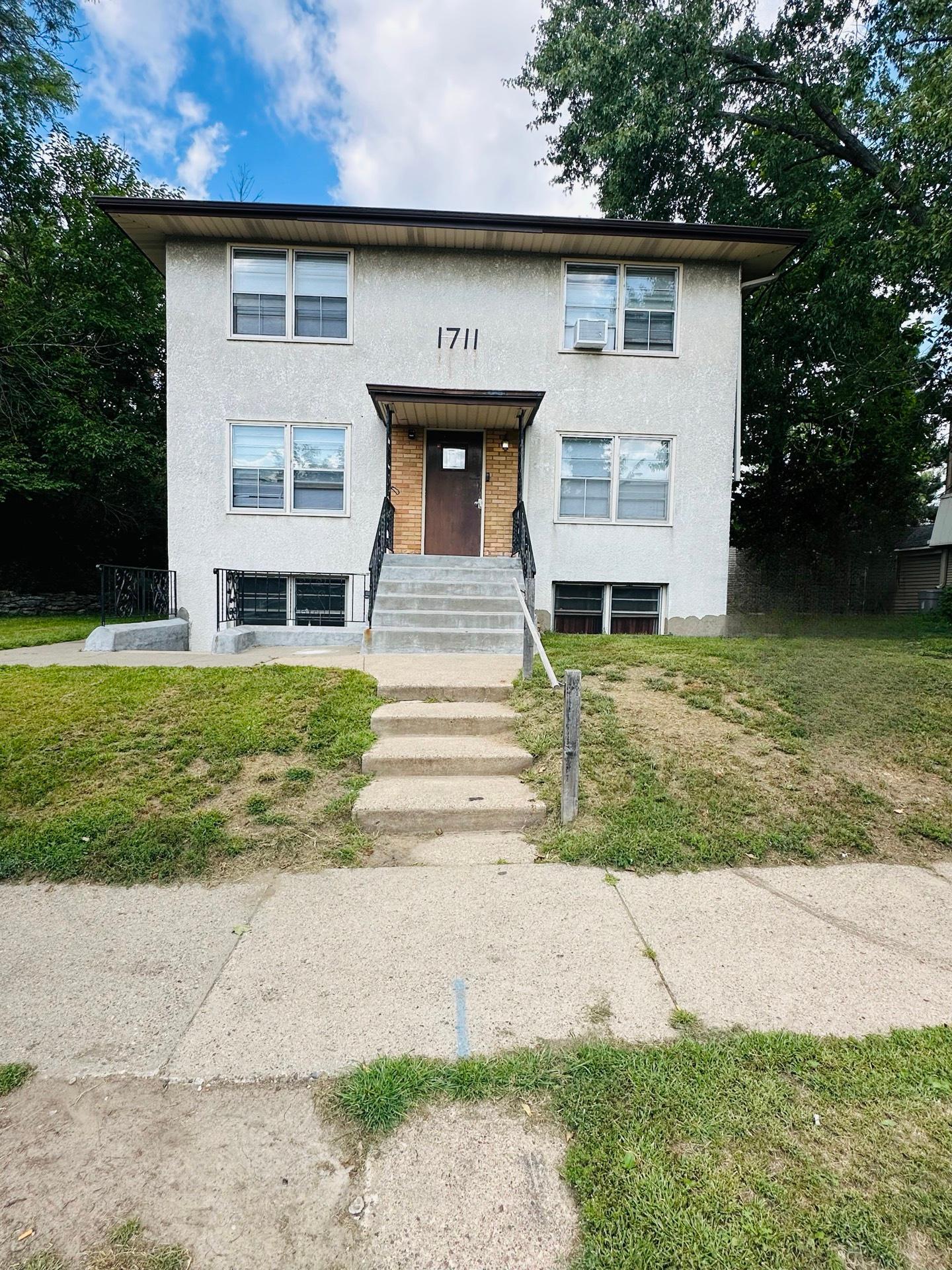 1711 7th Street E