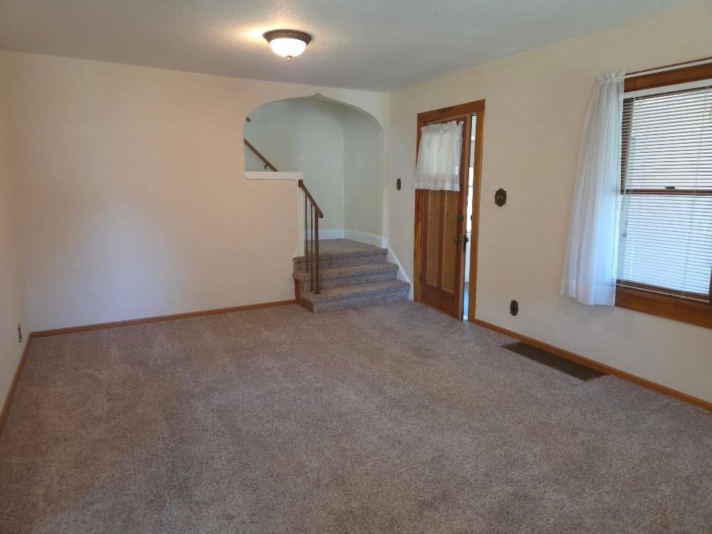 495 Vadnais Road