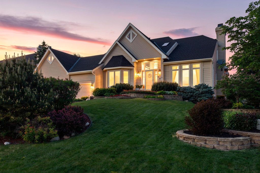 Photo of 11409 Louisiana Avenue S, Bloomington, MN 55438 (MLS # 7079755)