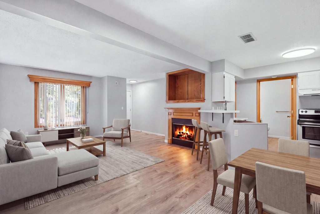 Photo of 1505 Millpond Court, Chaska, MN 55318 (MLS # 7163265)