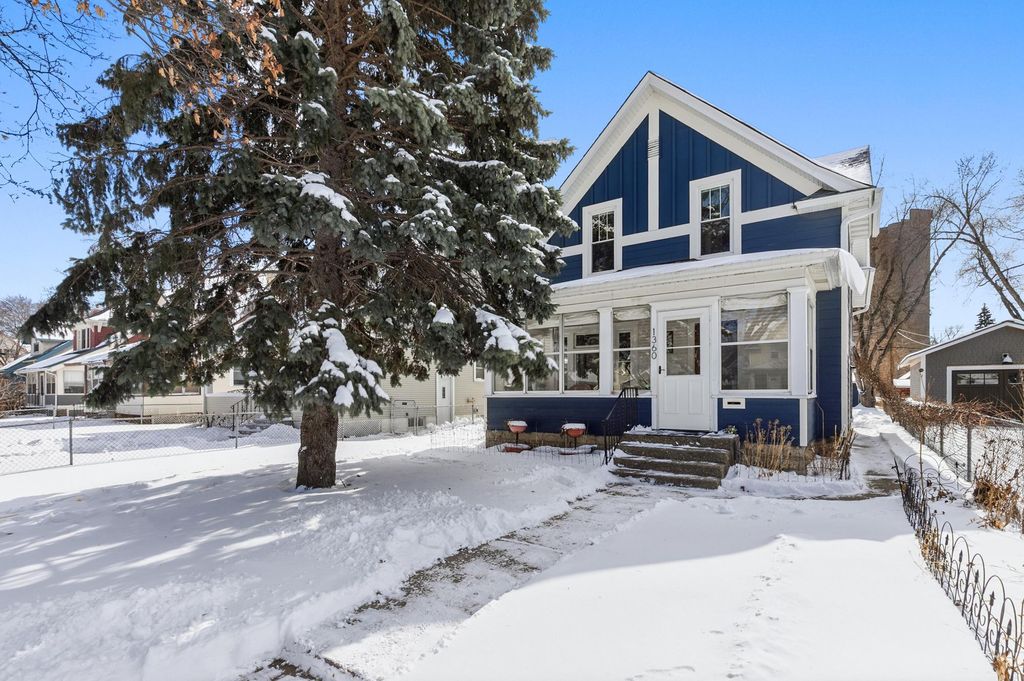 Photo of 1360 Hewitt Avenue, Saint Paul, MN 55104 (MLS # 7036444)