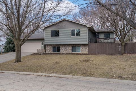 140 Peggy Lane Eagle Lake MN 56024