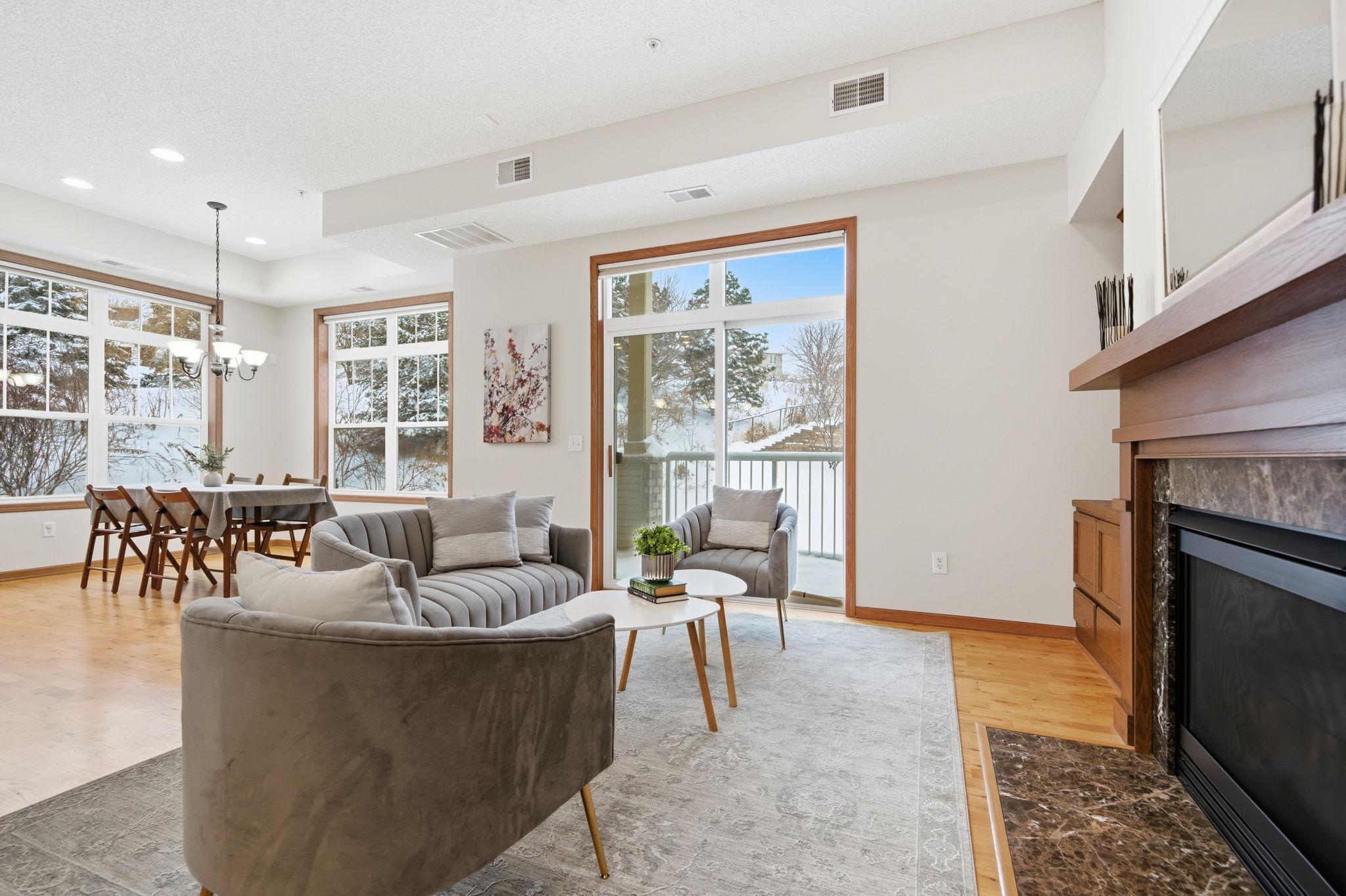 1256 County Road D E 104