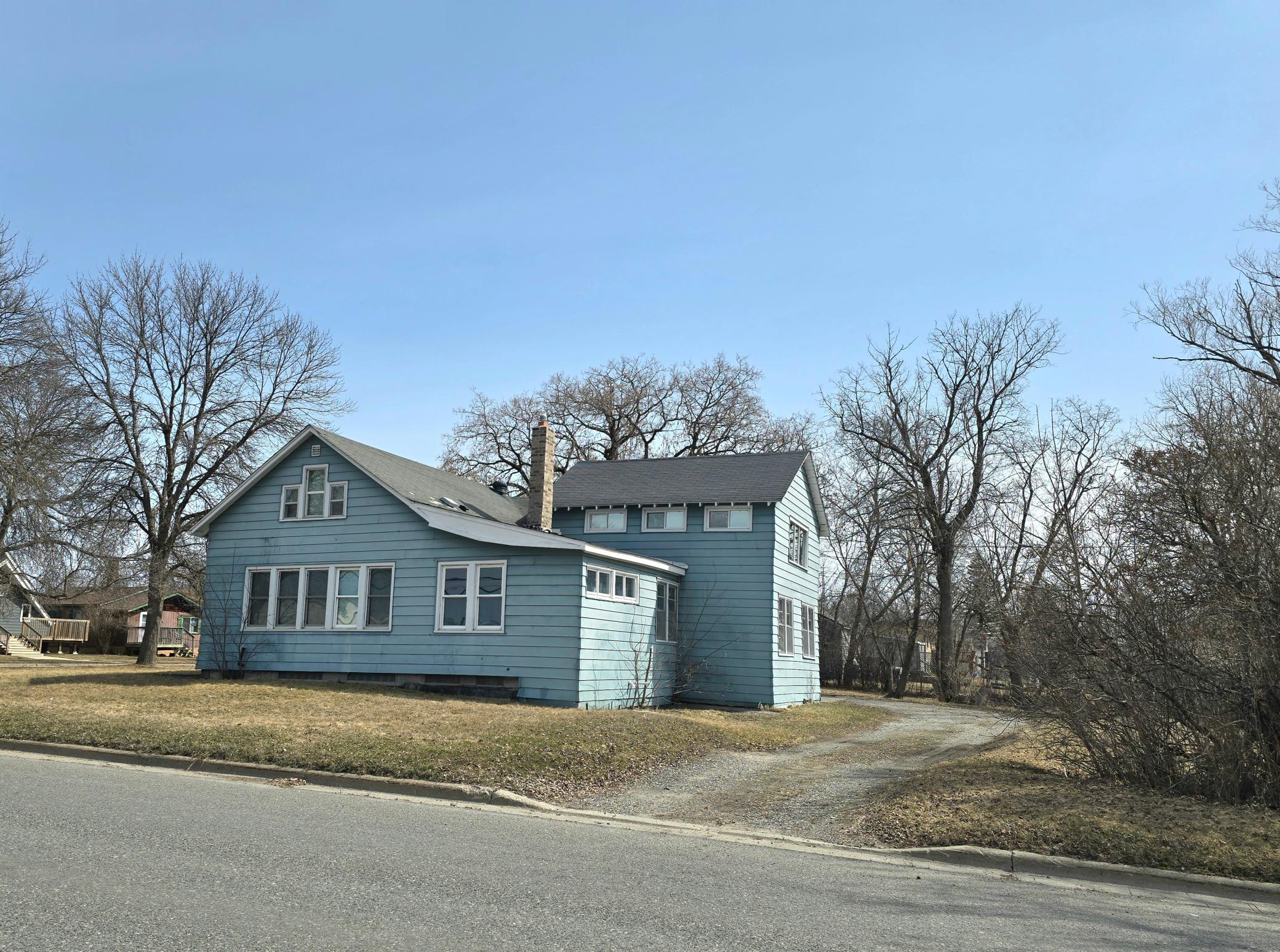 1127 7th Street
