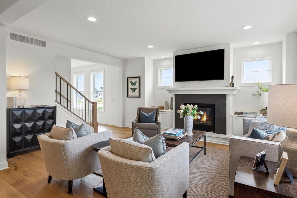 Photo of 10409 Blackmoor Road, Woodbury, MN 55129 (MLS # 7049180)