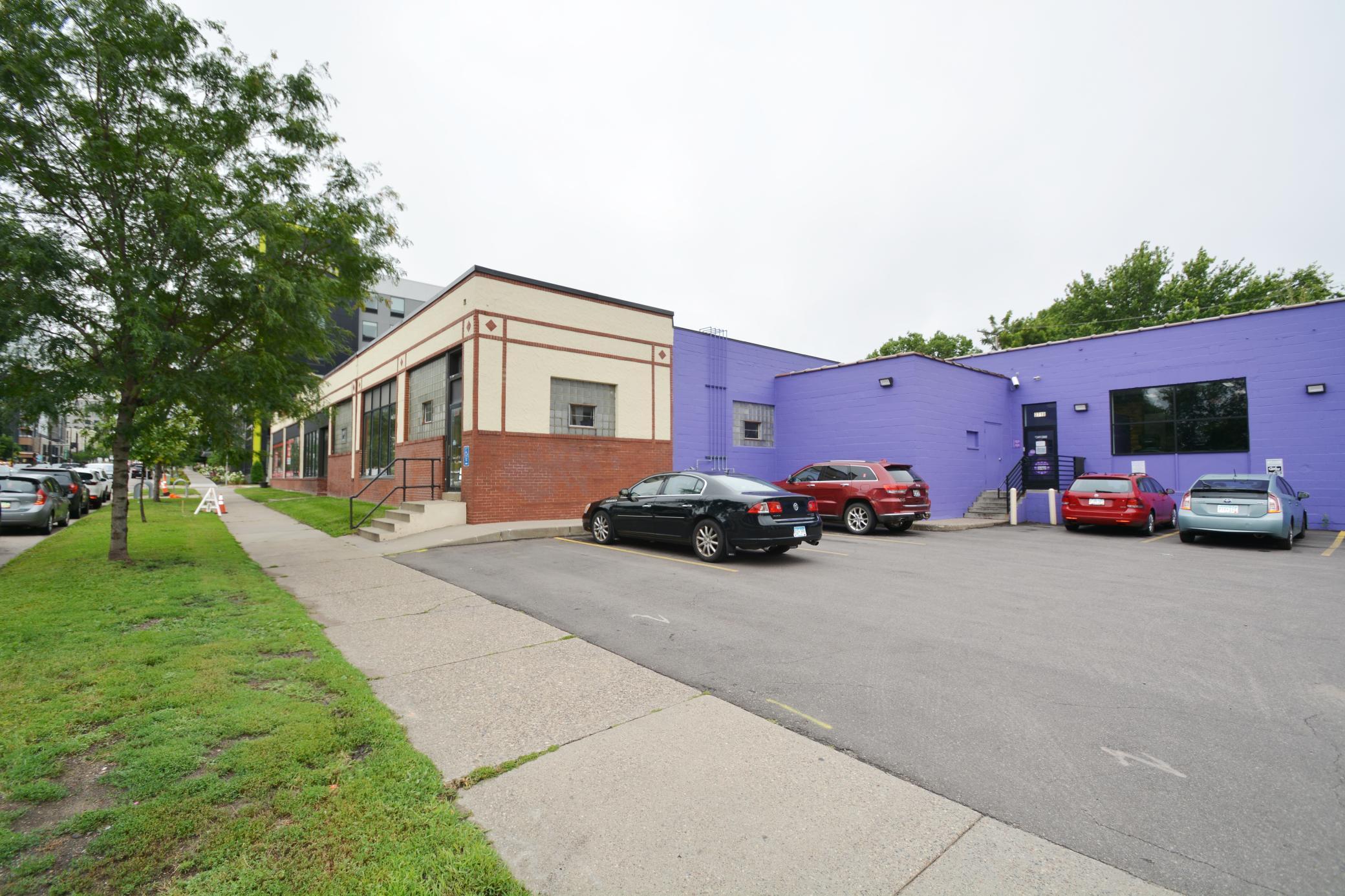 2720 University Avenue SE