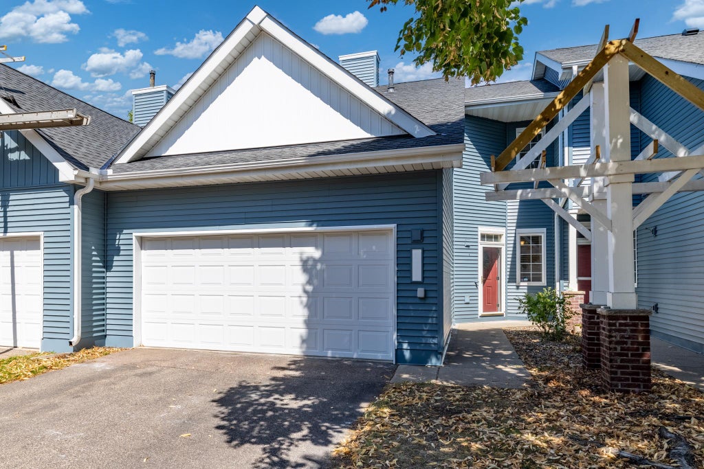Photo of 2078 Mainstreet, Hopkins, MN 55343 (MLS # 7137781)