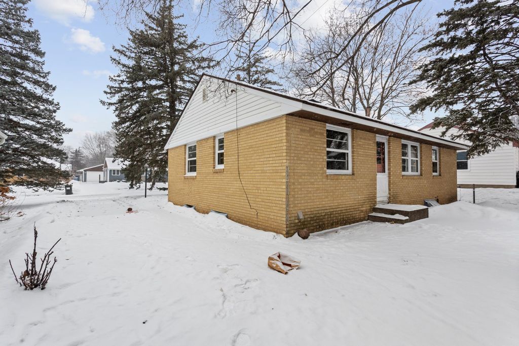 Photo of 621 5th Avenue S, Hopkins, MN 55343 (MLS # 7011408)