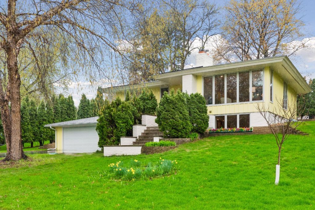Photo of 2184 Rosewood Lane N, Roseville, MN 55113 (MLS # 7064370)