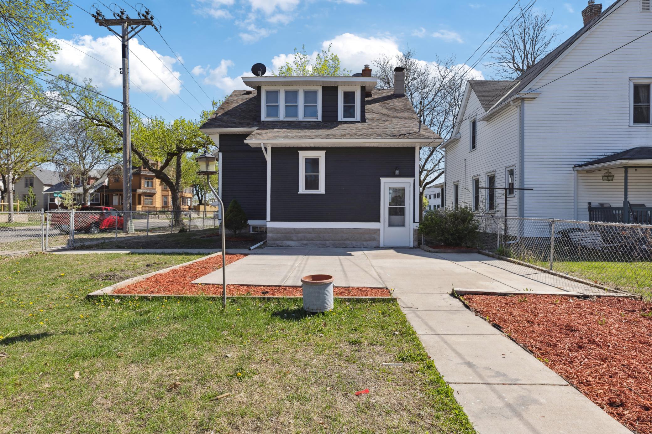 983 Sherburne Avenue