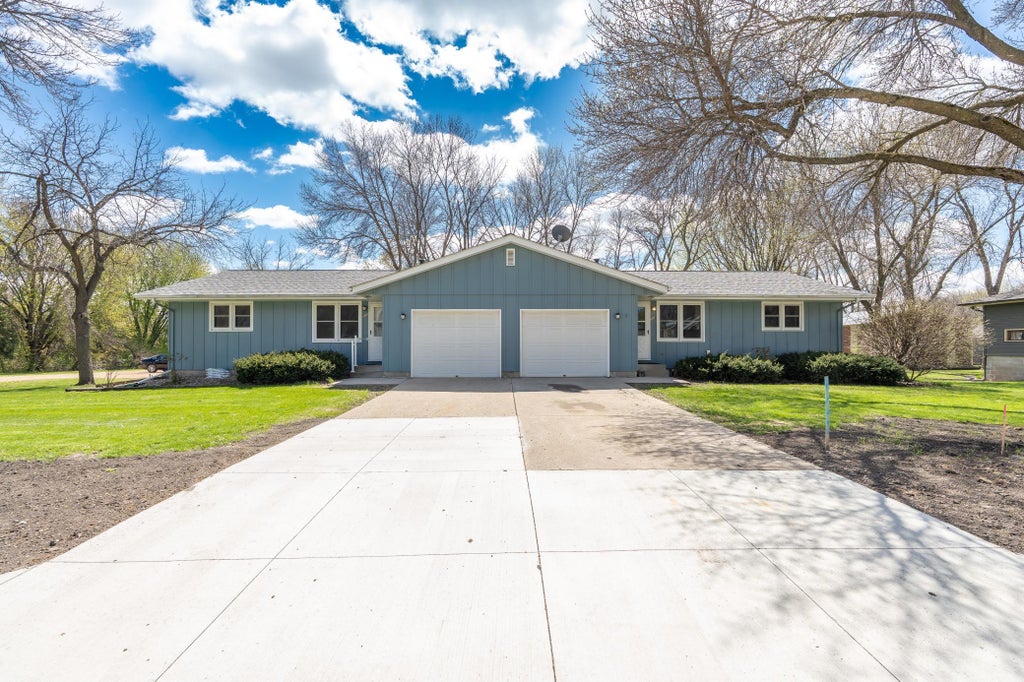 Photo of 502 Vine Avenue W, Montgomery, MN 56069 (MLS # 7165286)