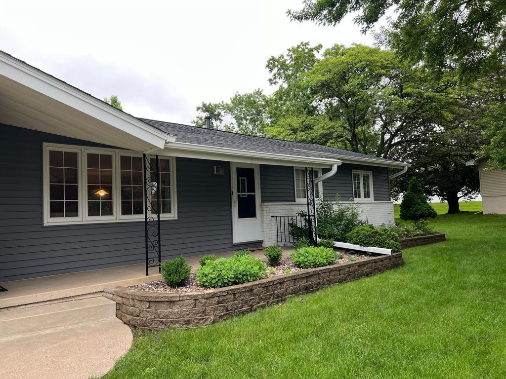 Photo of 5600 Lindsay Street, Golden Valley, MN 55422 (MLS # 7038247)