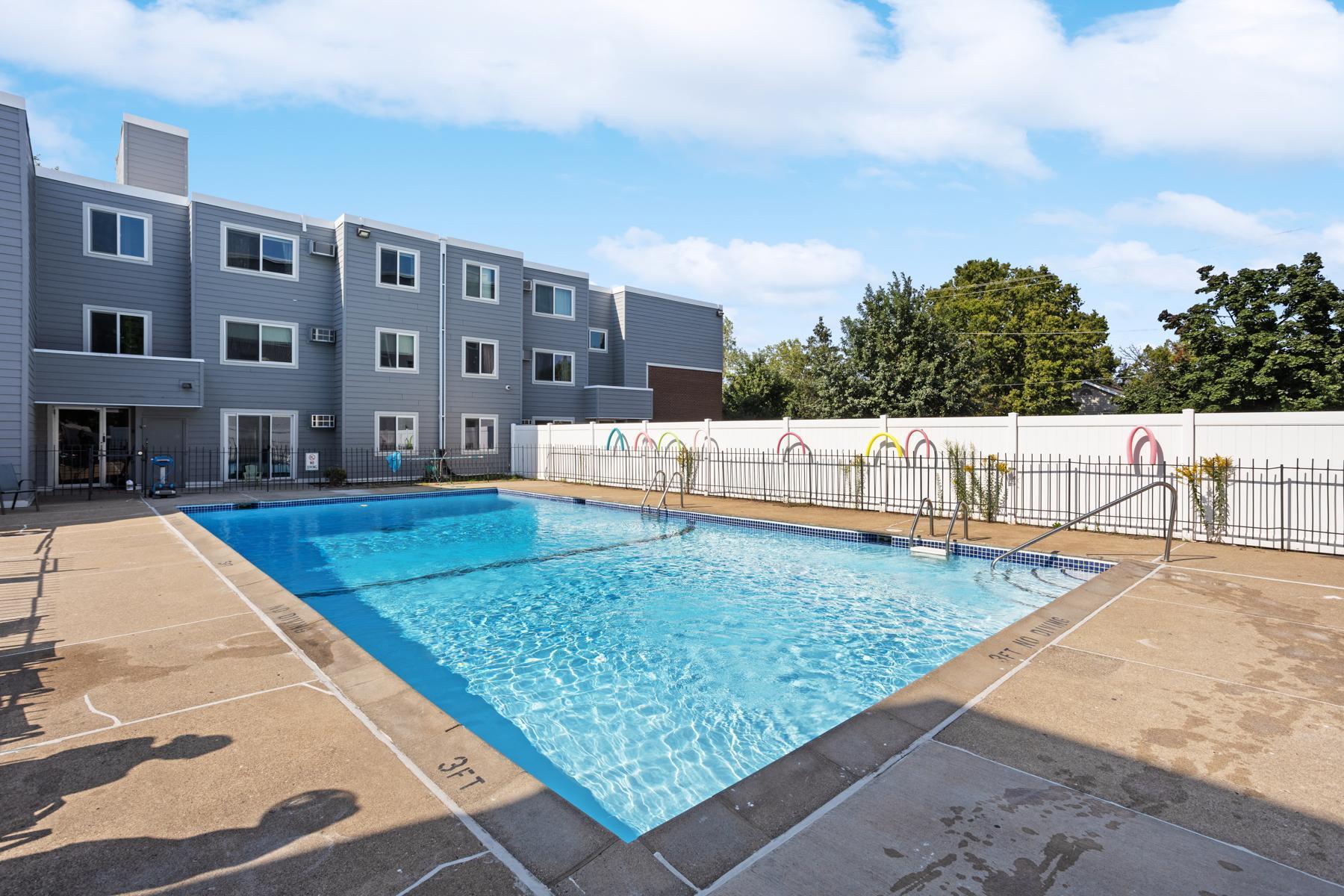 333 8th Street SE 305