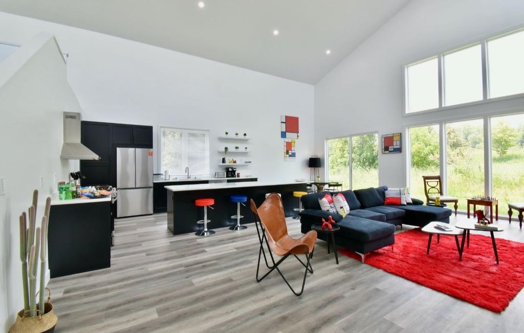 Photo of 1021 Gardner Street E, Wayzata, MN 55391 (MLS # 6820158)