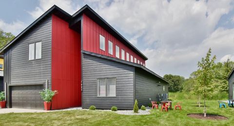 1021 Gardner Street E Wayzata MN 55391