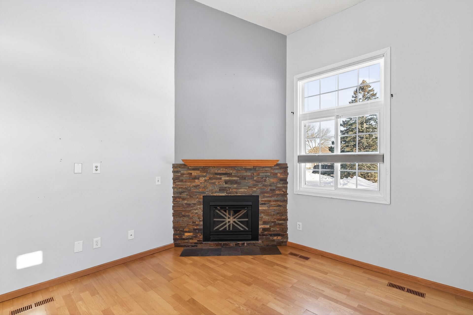 15522 Garnet Way 102