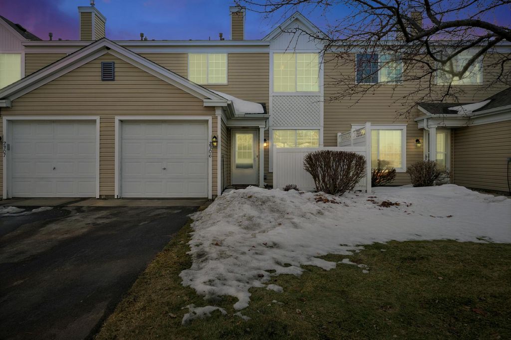 Photo of 1825 Southcross Drive W #2306, Burnsville, MN 55306 (MLS # 7014501)